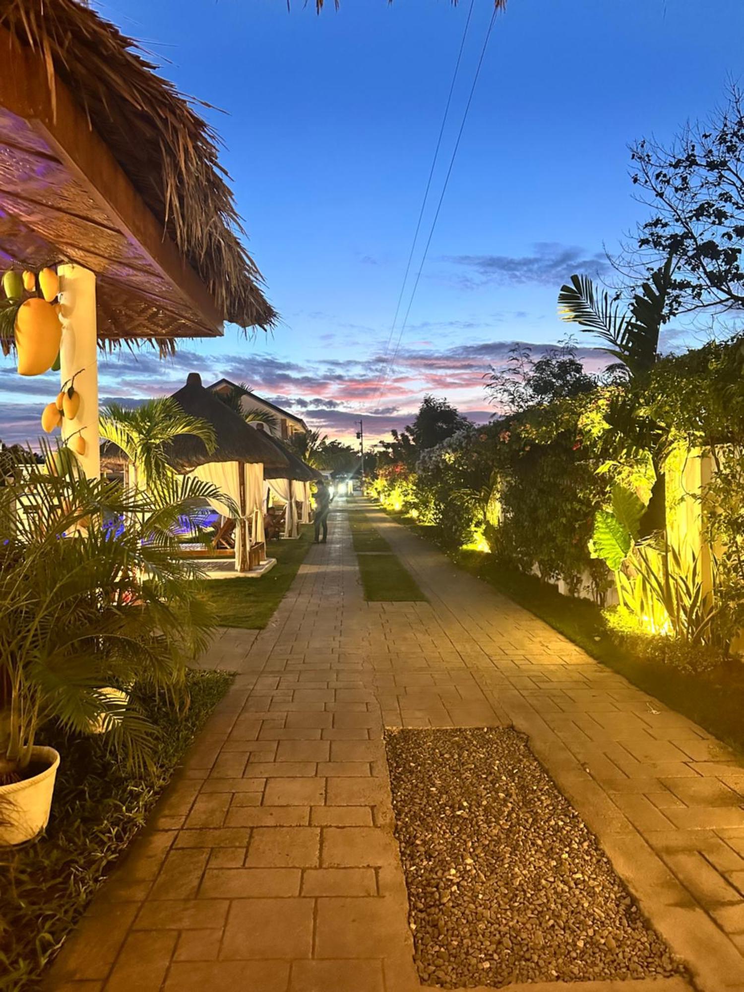 Treeshade Resort & Spa Moalboal Buitenkant foto